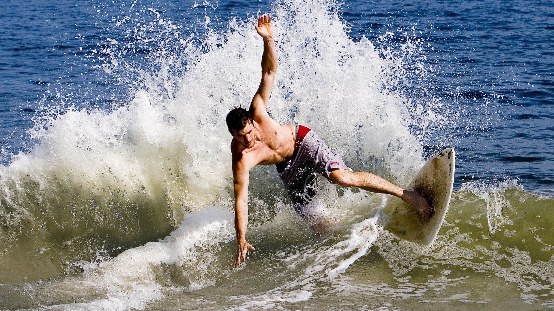 当大场面先生遇上蓝鹰与雄狮，萨拉赫的启示与拉齐奥对阵毕尔巴鄂的宿命对决