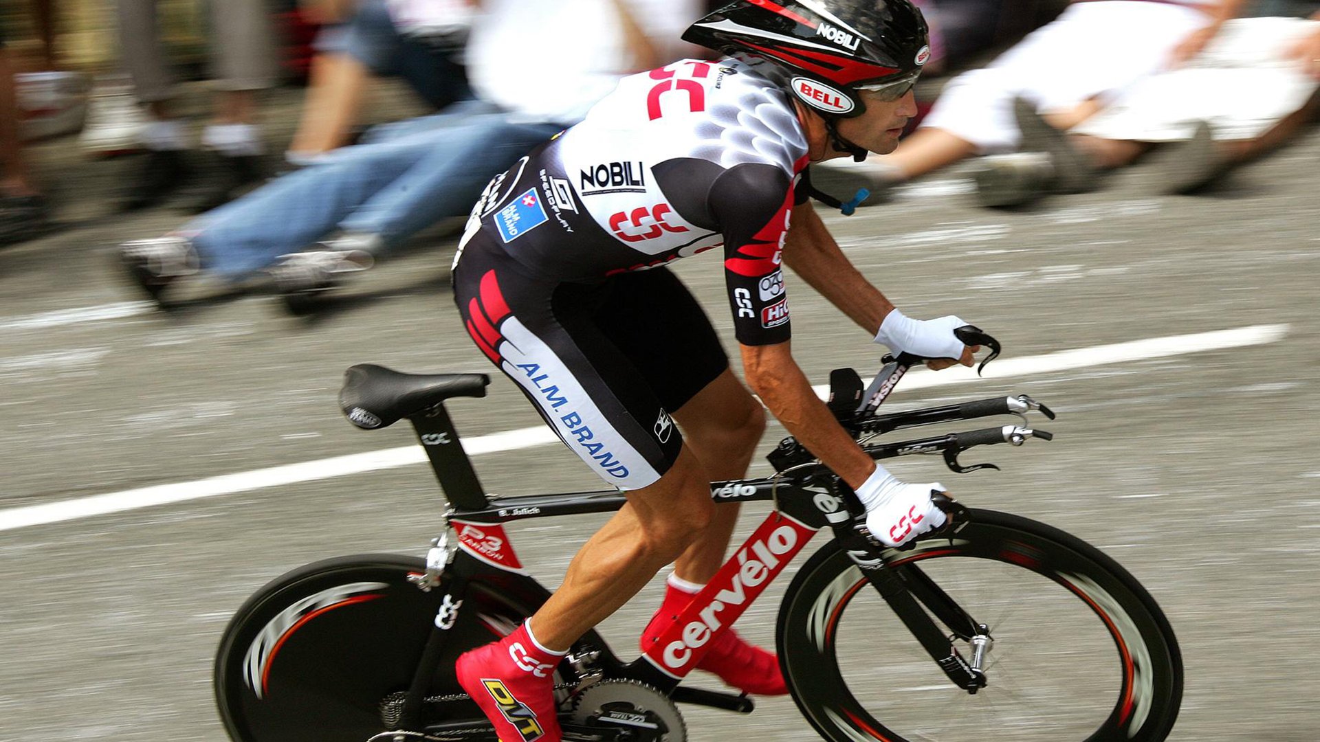 德甲争冠战焦点战，巴拉圭力克玻利维亚的启示